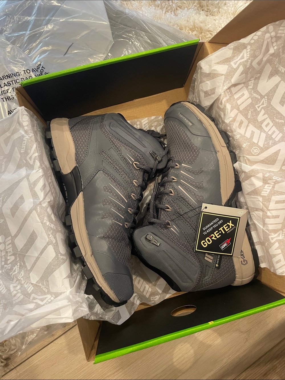 New Women’s Waterproof Gore-Tex Hiking Boots - Gray/Tan